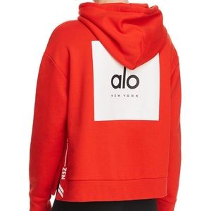 Alo Yoga Sweatshirt